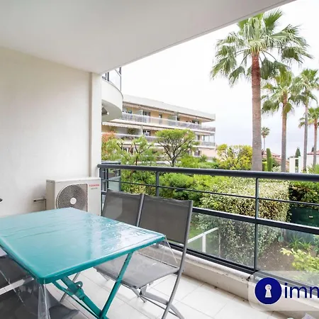 Apartment Air-conditioned With Pool St Laurent Du